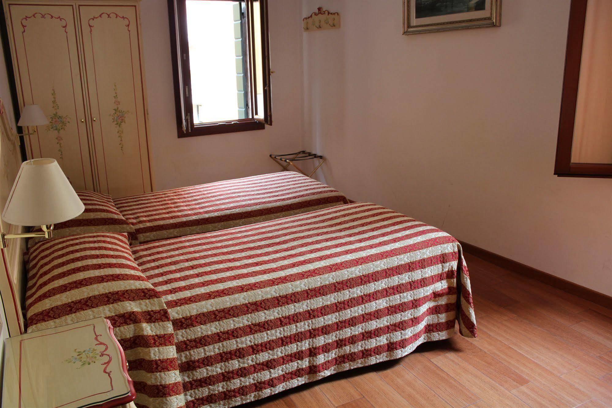 Guesthouse Al Profeta Венеция Экстерьер фото